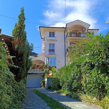 Vila Sentic ヴラニェ エクステリア 写真