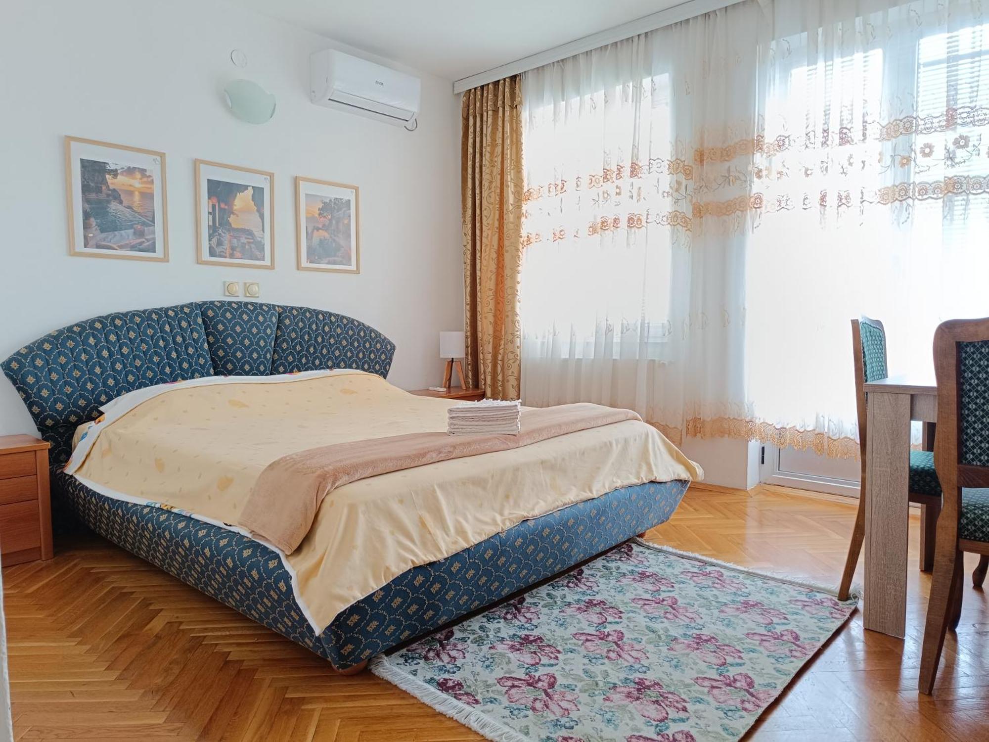 Vila Sentic ヴラニェ エクステリア 写真